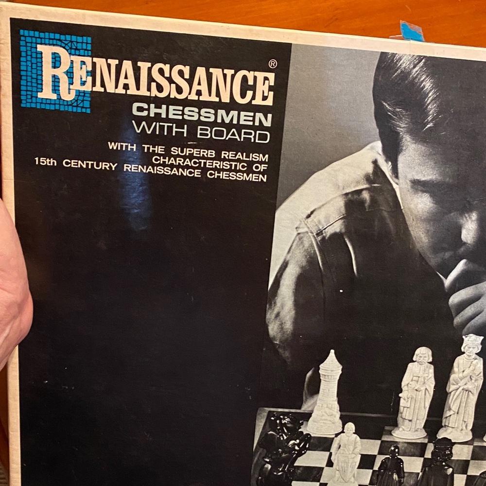 Vintage Renaissance 1950s Classic Chessmen Game with B/W Board Original Box EUC - Picture 14 of 16